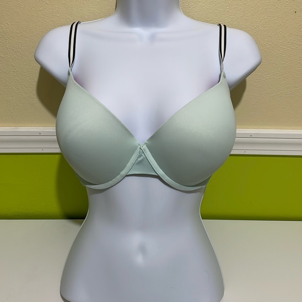 PINK Victoria’s Secret Push-Up Bra